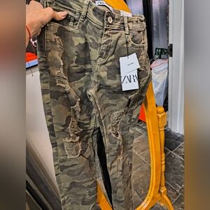 Zara green Jeans size US 4